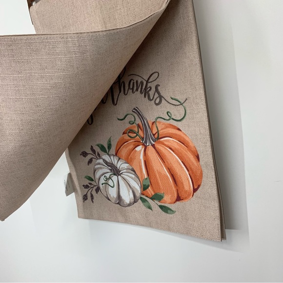 Thanksgiving Fall Pumpkin Print Give Thanks Table Runner New Nwt Size 13x72” - Picture 6 of 9